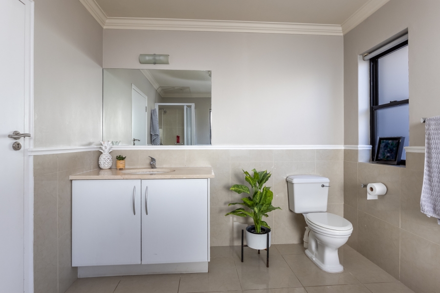 4 Bedroom Property for Sale in Pearl Valley at Val de Vie Western Cape
